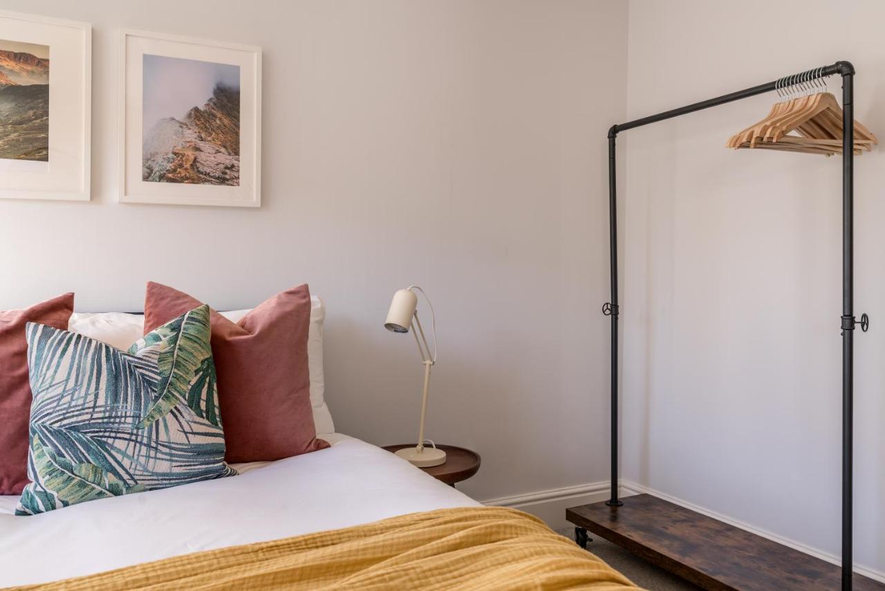 No. 5 The Court-With Free Parking Apartment Windermere Ngoại thất bức ảnh